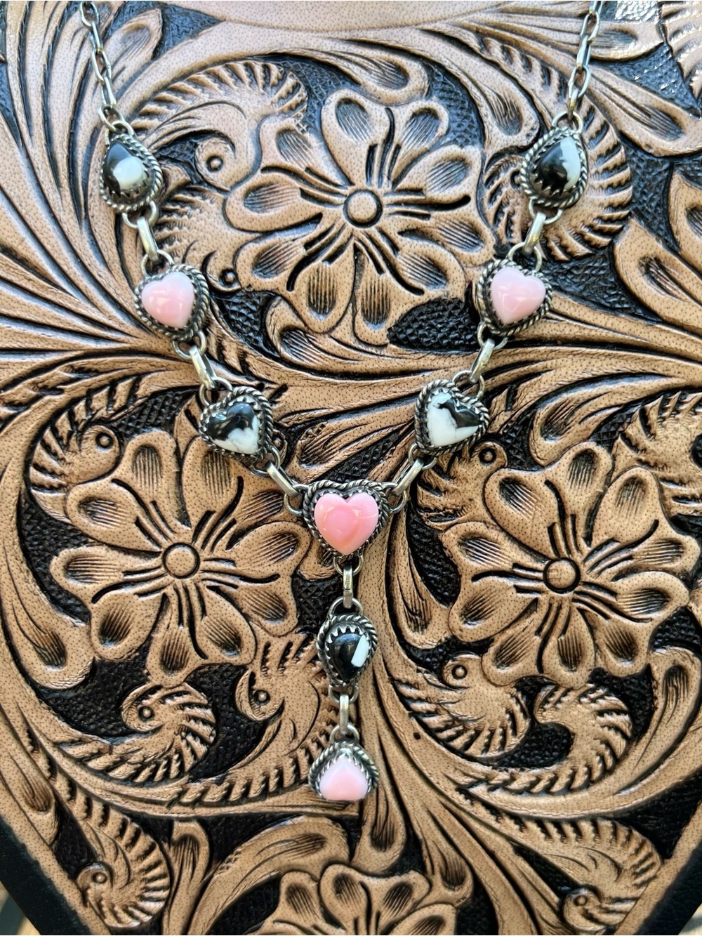 Sterling Silver Queen Conch & White Buffalo Heart Lariat Necklace